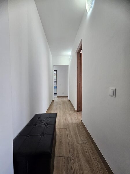 Basarabia, Diham, aproape metrou Titan,